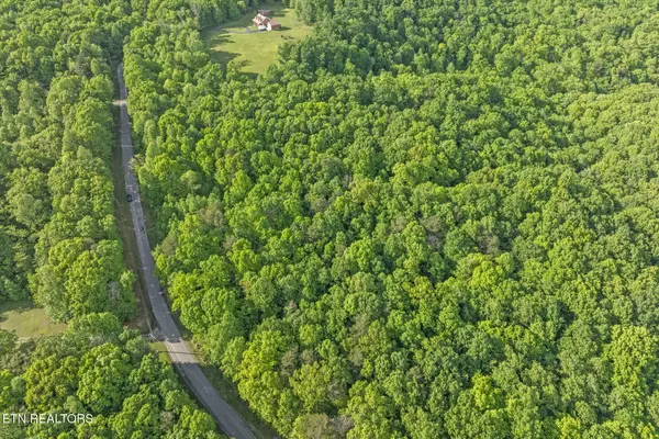 483 Honey Springs Rd, Crawford, TN 38554