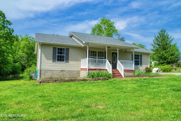 634 Robs Rd, Grimsley, TN 38565