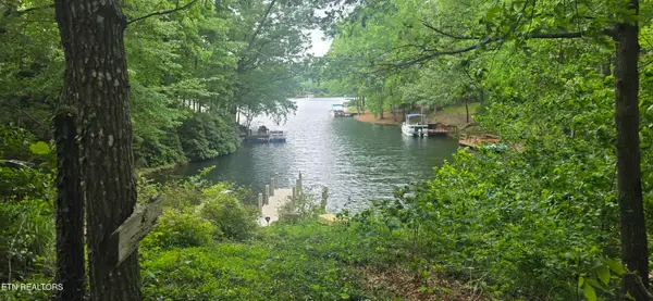 157 Overlook Cove, Crossville, TN 38558