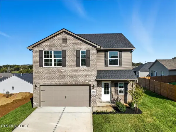 3606 Crimson Circle, Maryville, TN 37801