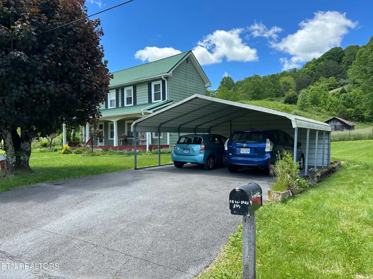 4221 Old Friendship Rd, Jonesville, VA 24263 - #1