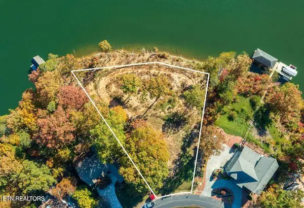 201 Amohi Way, Loudon, TN 37774