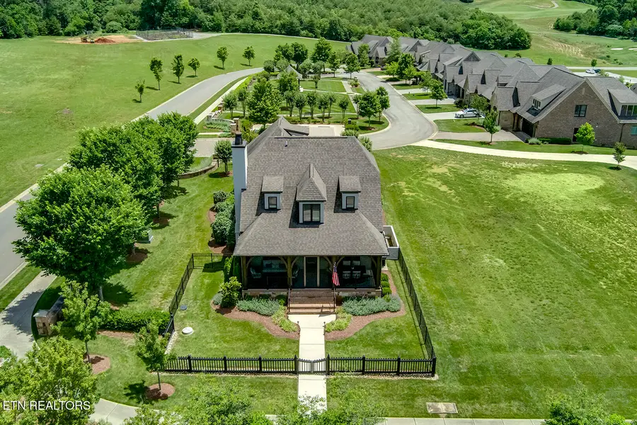 110 E Highlands Circle, Lenoir City, TN 37772 - #3