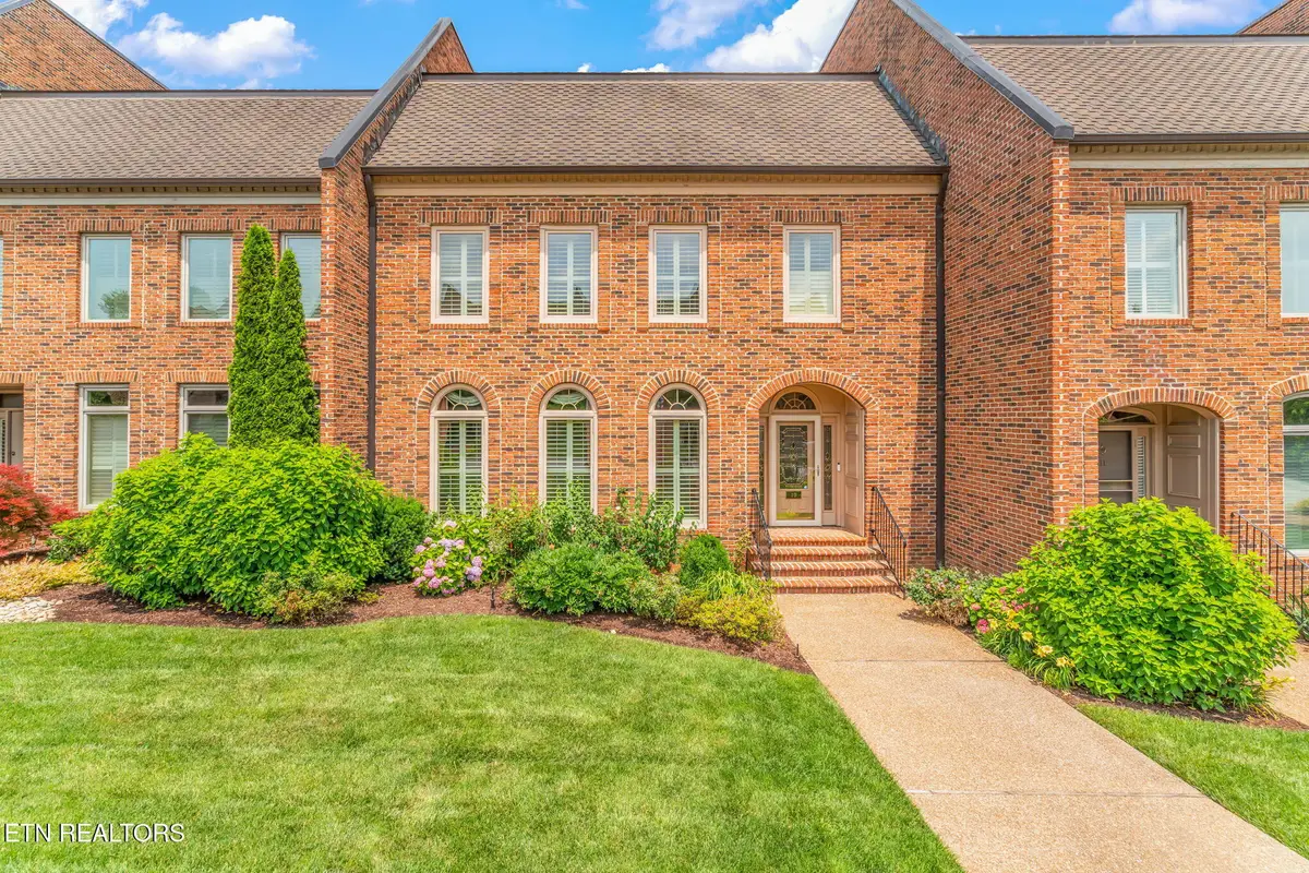 3340 Kingston Pike #10, Knoxville, TN 37919 - #1