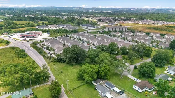 2101 Morganton Rd, Maryville, TN 37801