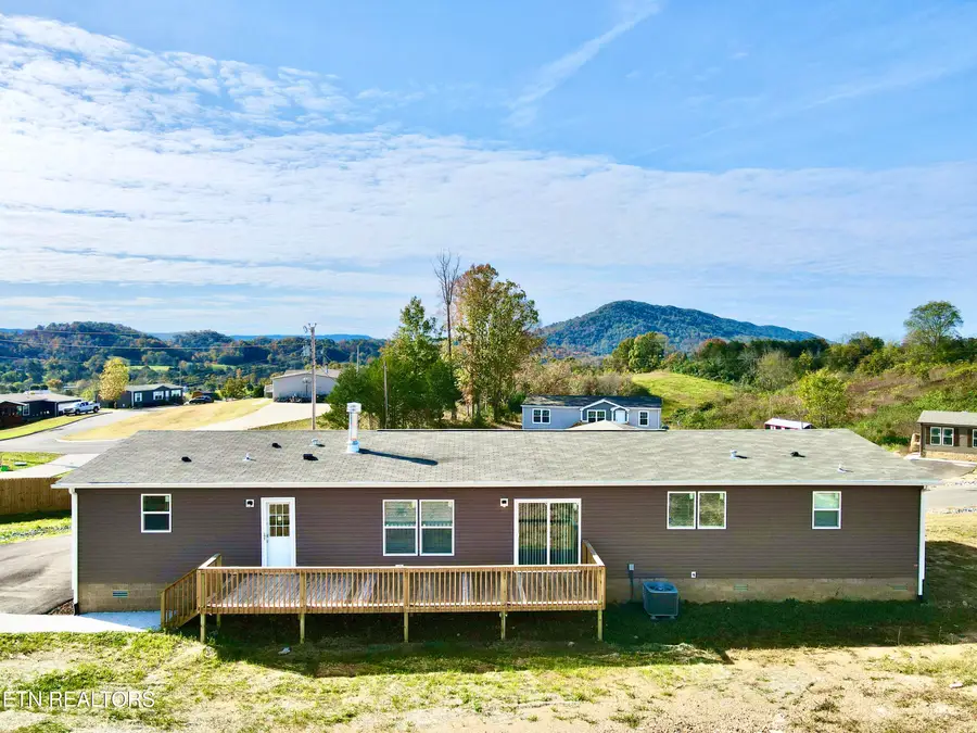 320 Perkey Way, New Tazewell, TN 37825 - #2