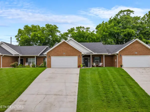 1032 Patriots Landing, Dandridge, TN 37725