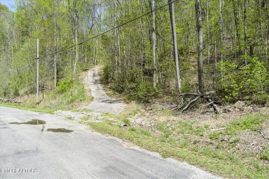 Pawnee Lane, Jamestown, TN 38556 - #3