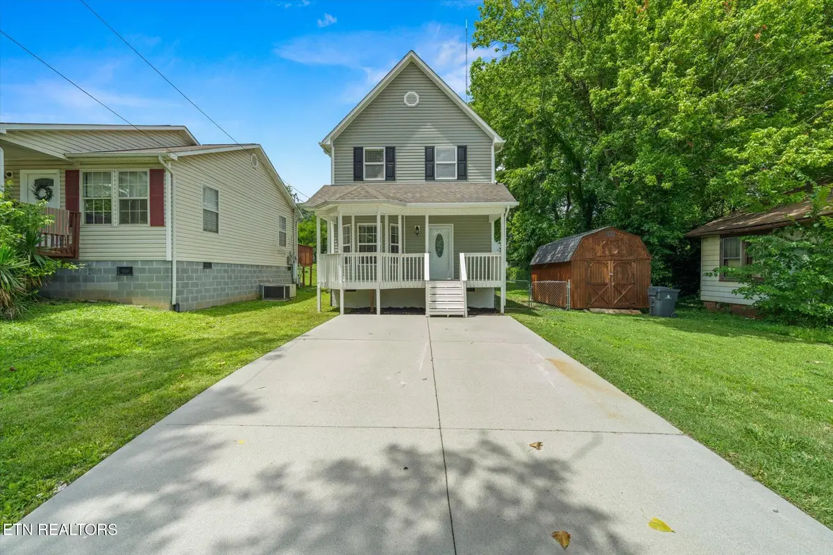 425 Atlantic Ave, Knoxville, TN 37917 - #1