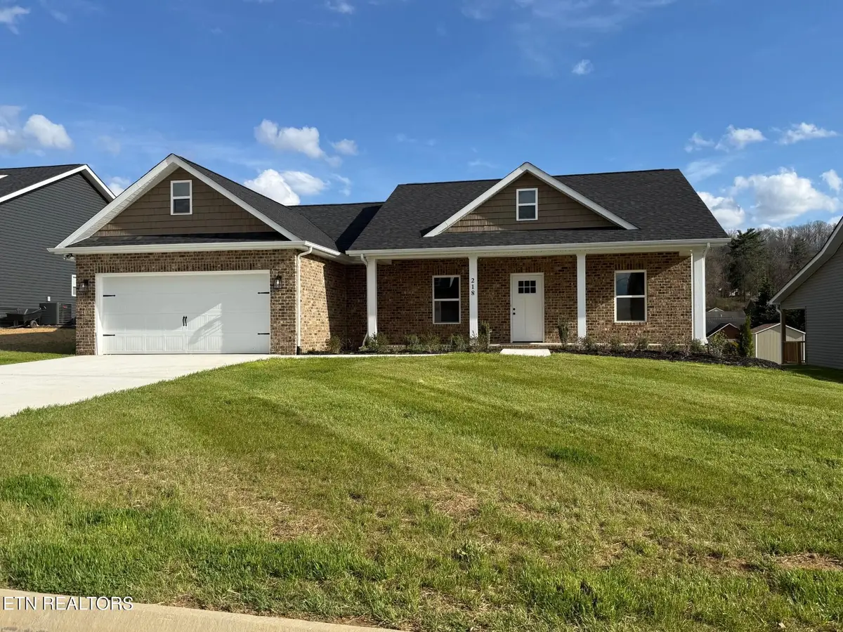 218 Mossy Rock Rd, Clinton, TN 37716 - #1