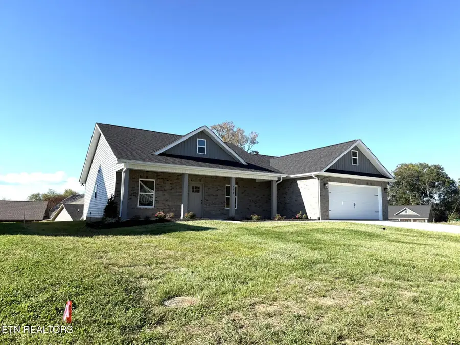 229 Mossy Rock Rd, Clinton, TN 37716 - #2
