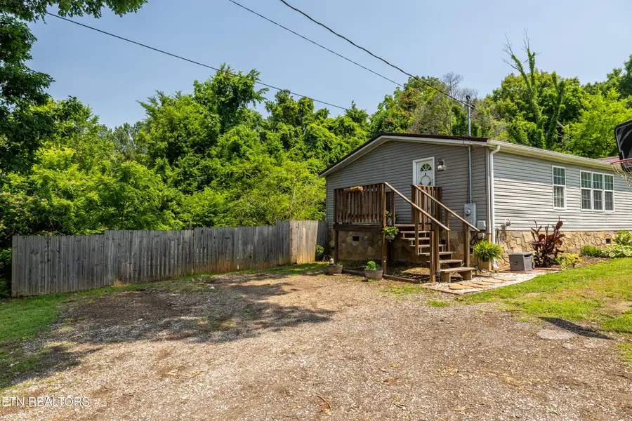 1506 Moyers St, White Pine, TN 37890 - #3