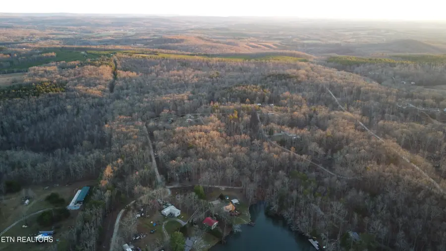 5 Tresa St, Crossville, TN 38572 - #3