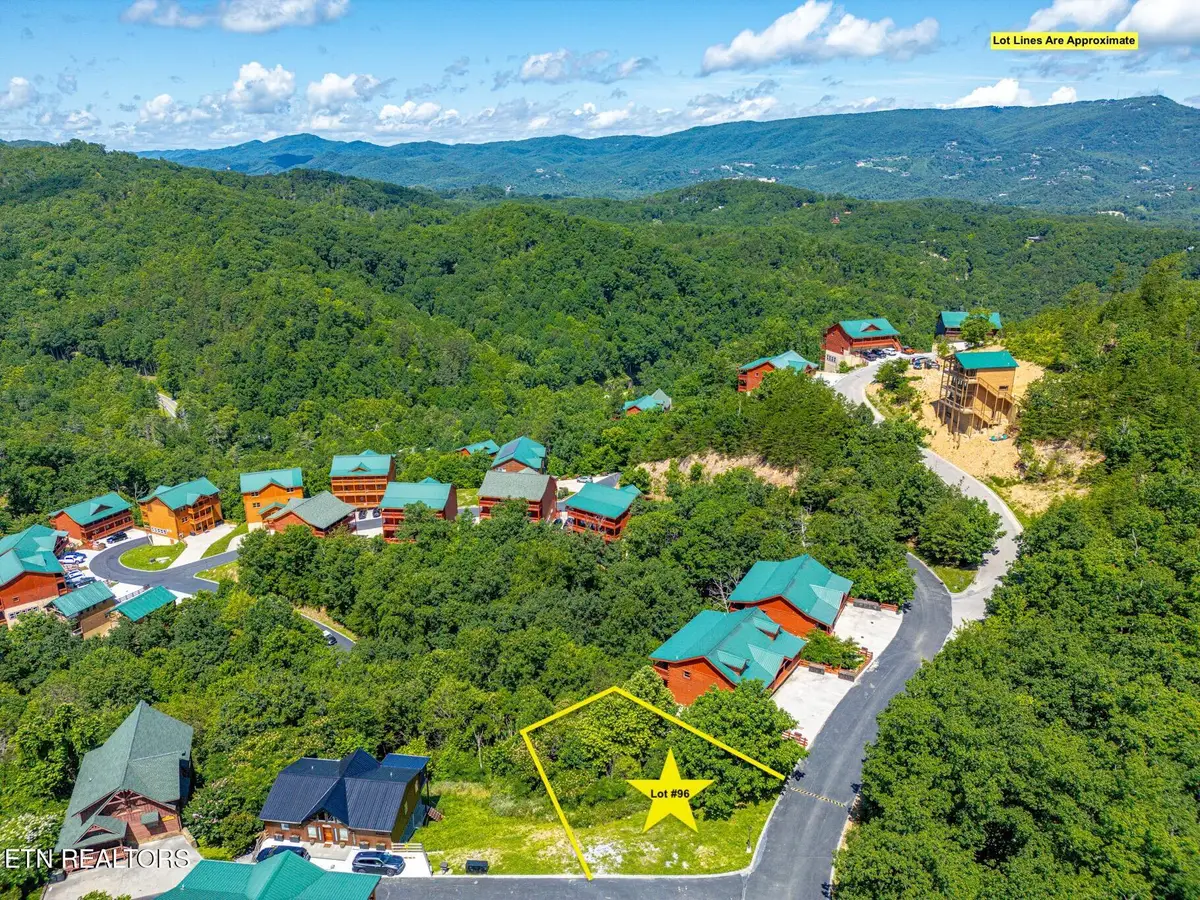 3274 Lonesome Pine Way, Sevierville, TN 37862 - #1