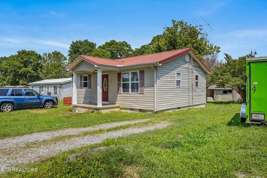 107 Pennsylvania Ave, Etowah, TN 37331 - #3