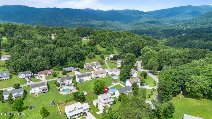 348 Ridge Rd, Caryville, TN 37714 - #3