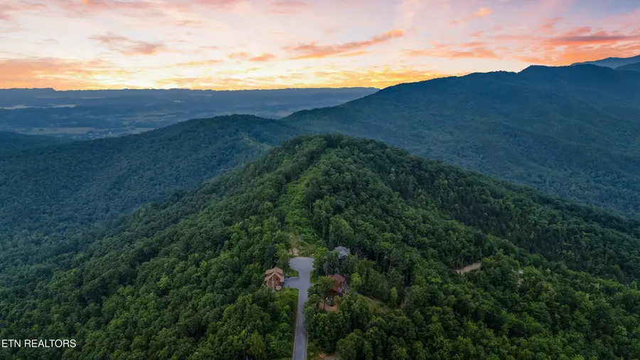 5 Shell Mountain Rd, Sevierville, TN 37876 - #3