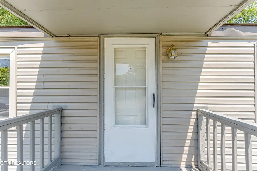 1013 E Drive, Knoxville, TN 37920 - #3