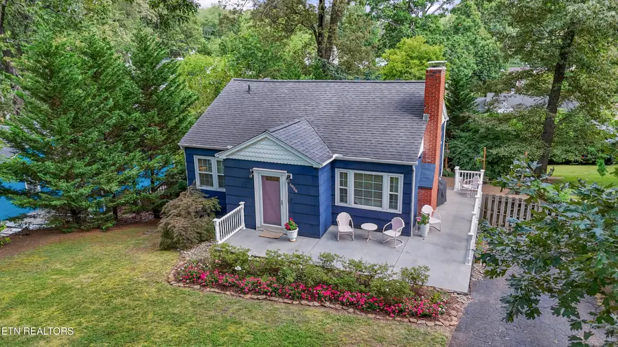 3434 Fountain Park Blvd, Knoxville, TN 37917 - #2