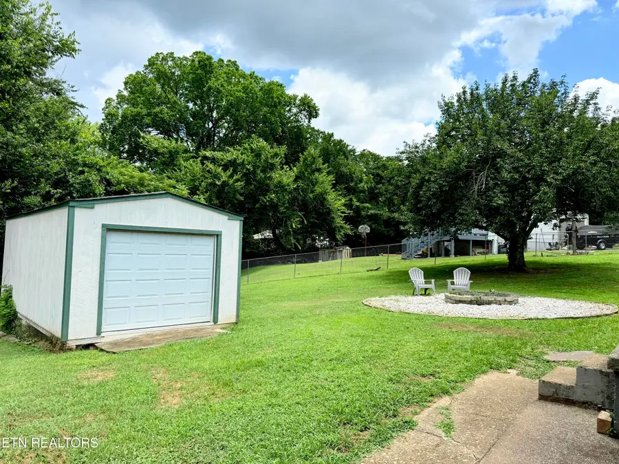 1384 Byrd Circle, Kingston, TN 37763 - #3