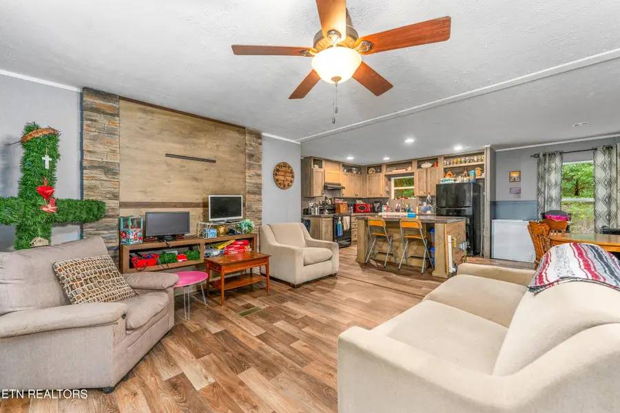 346 Strong Hollow Lane, Rocky Top, TN 37769 - #2