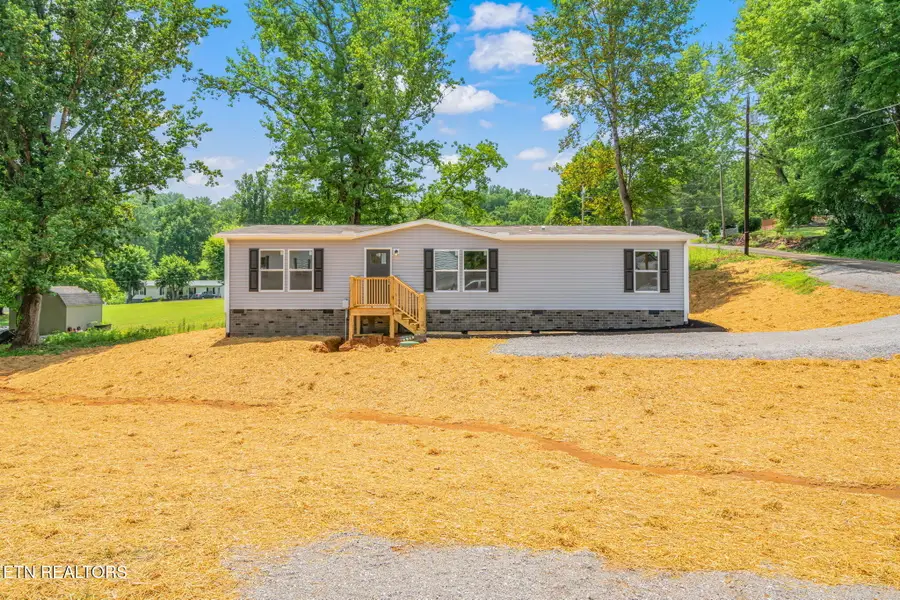 133 Ford Ave, Harriman, TN 37748 - #2