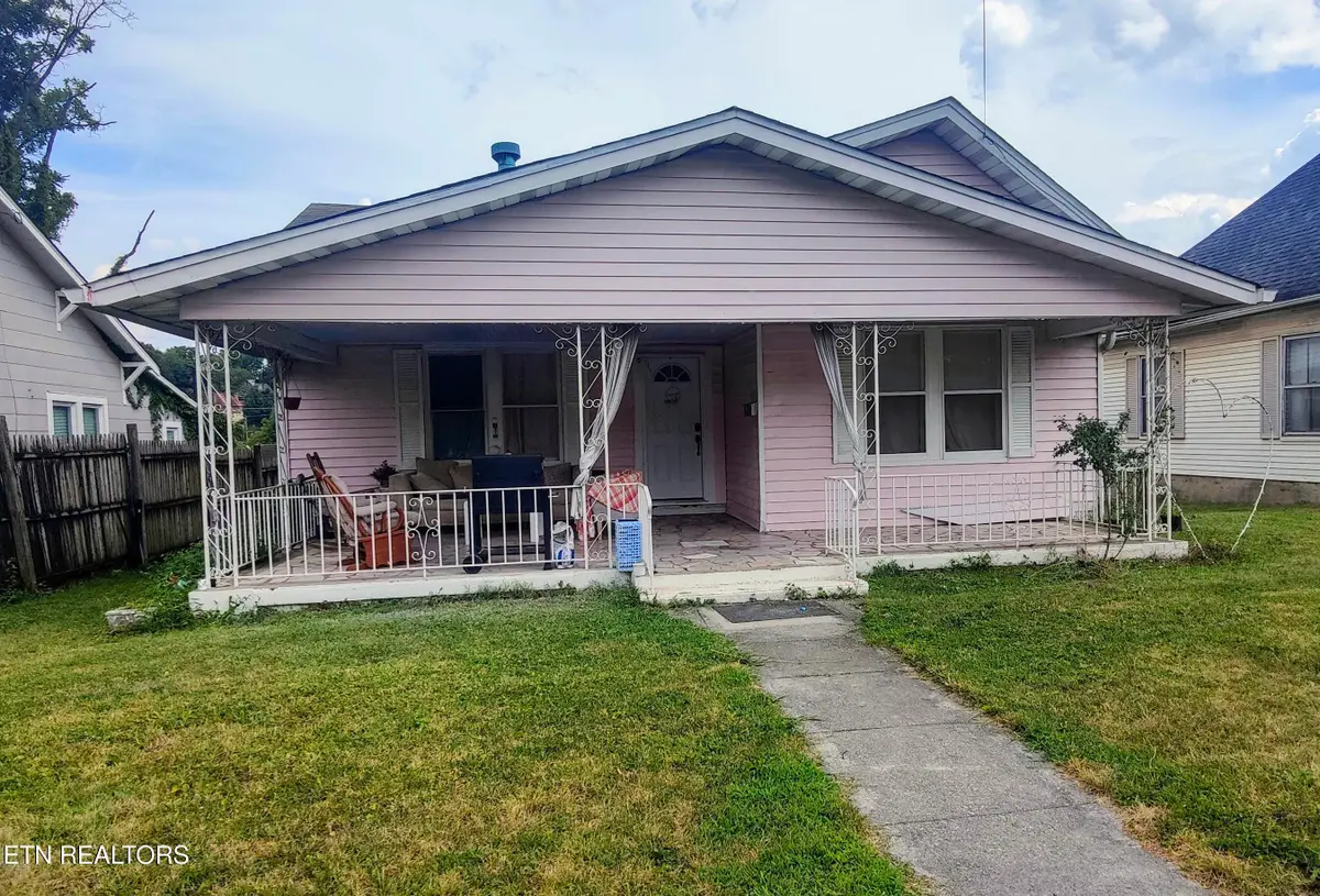 118 E Caldwell Ave, Knoxville, TN 37917 - #1