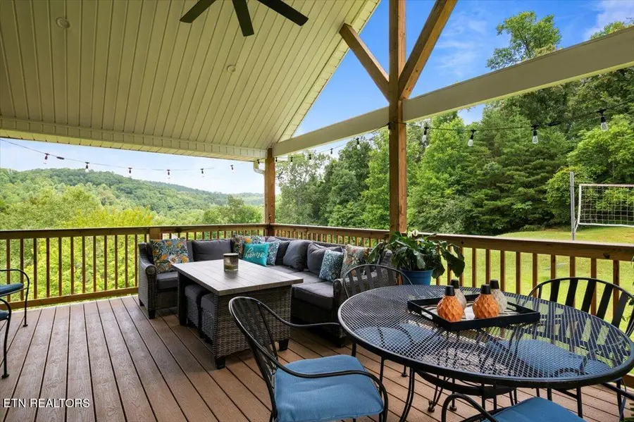 667 Pine Hollow Rd, Jacksboro, TN 37757 - #3