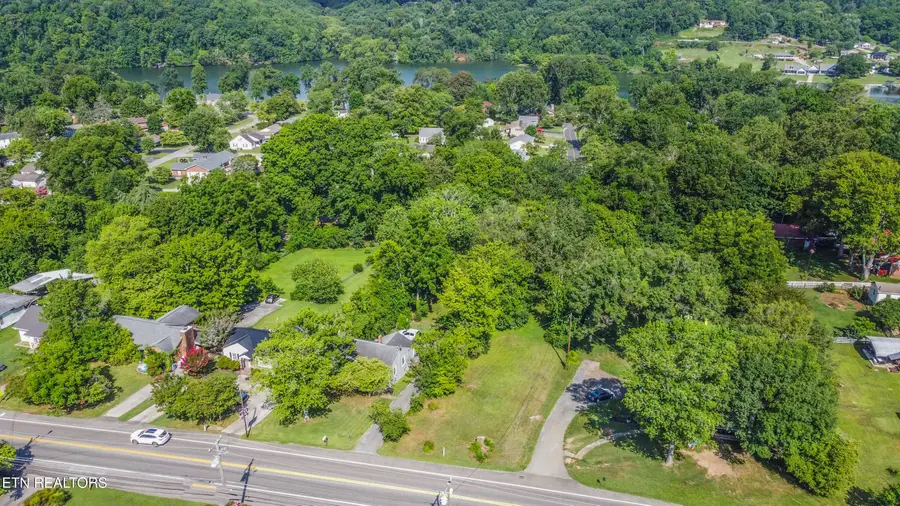 509 Race St, Kingston, TN 37763 - #2