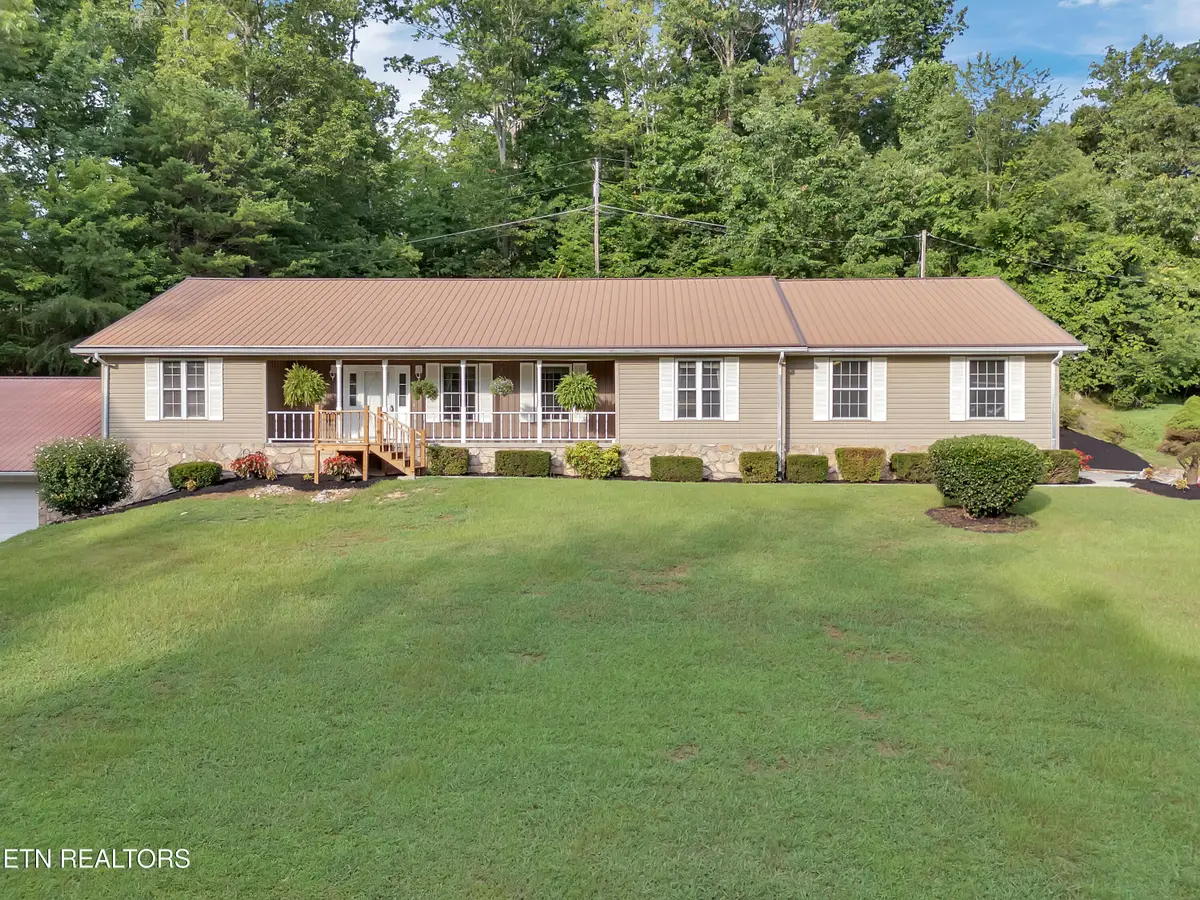 290 Whitaker Hollow Rd, Rocky Top, TN 37769 - #1