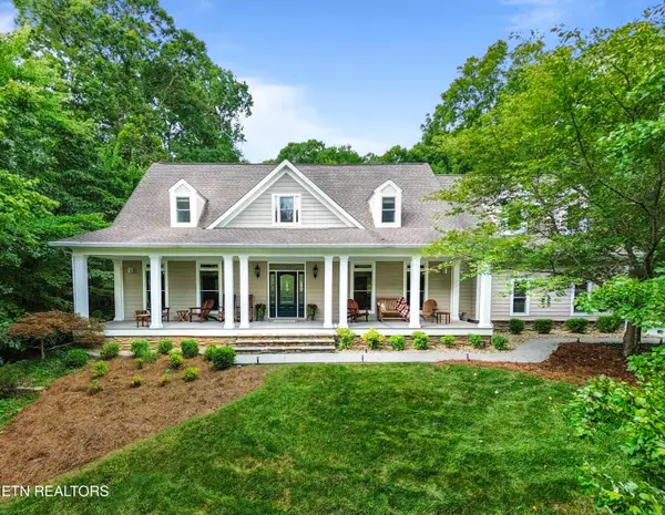 186 Lake Crest Drive, Lenoir City, TN 37772