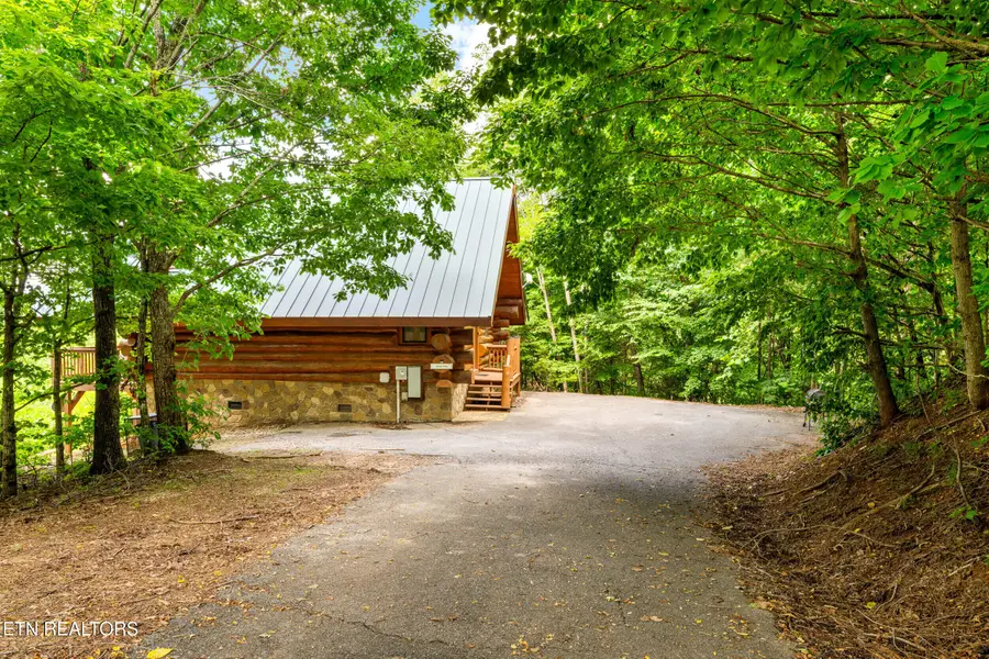 617 Almost Heaven Way, Gatlinburg, TN 37738 - #2
