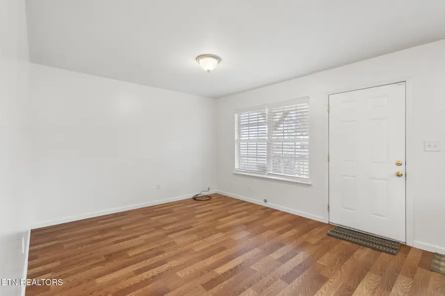 19 Mckinney St, Englewood, TN 37329 - #3