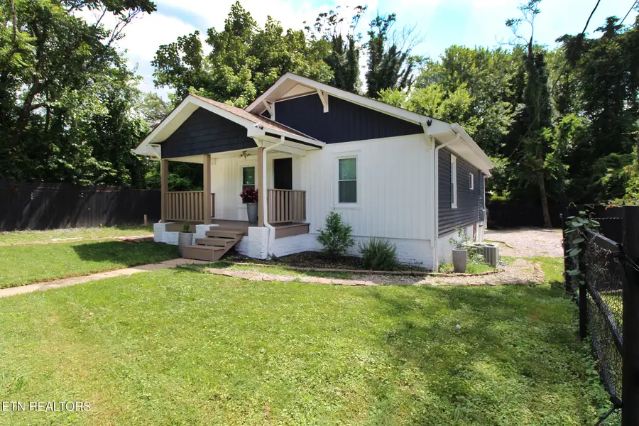 715 Fern St, Knoxville, TN 37914 - #2