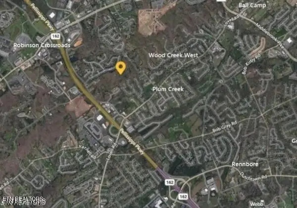 2013 Thompson Rd, Knoxville, TN 37932