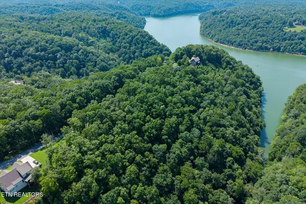 Lot 3 & 4 Harbor Green Pl, Sparta, TN 38583