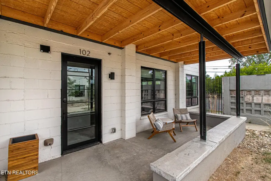 3415 N Broadway St #102, Knoxville, TN 37917 - #2