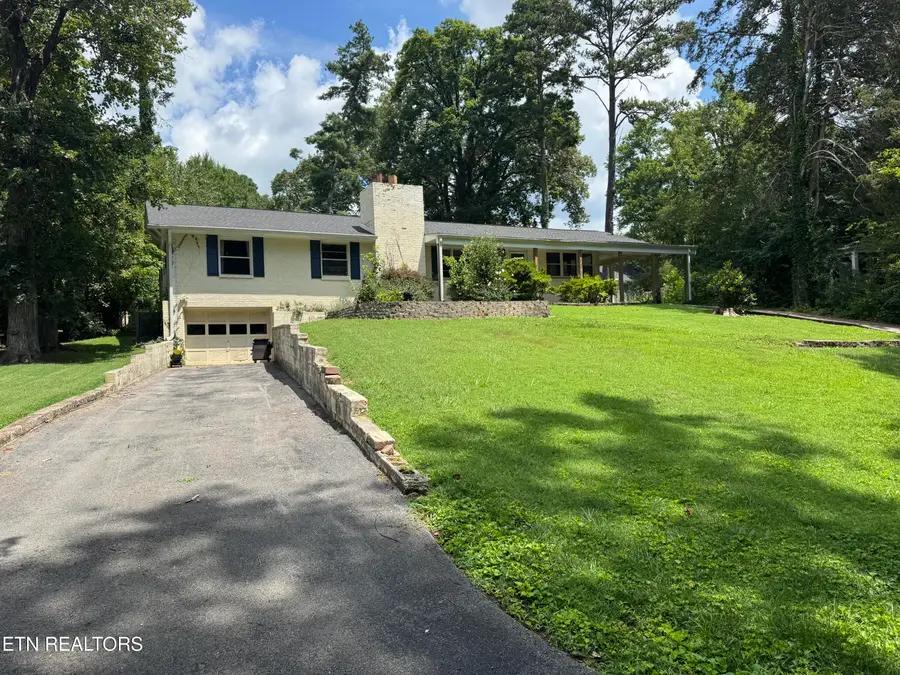 1405 Woodcrest Drive, Knoxville, TN 37918 - #3