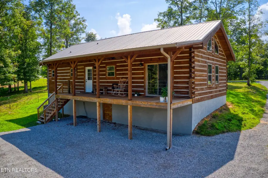 740 Rockview Rd, Jamestown, TN 38556 - #2