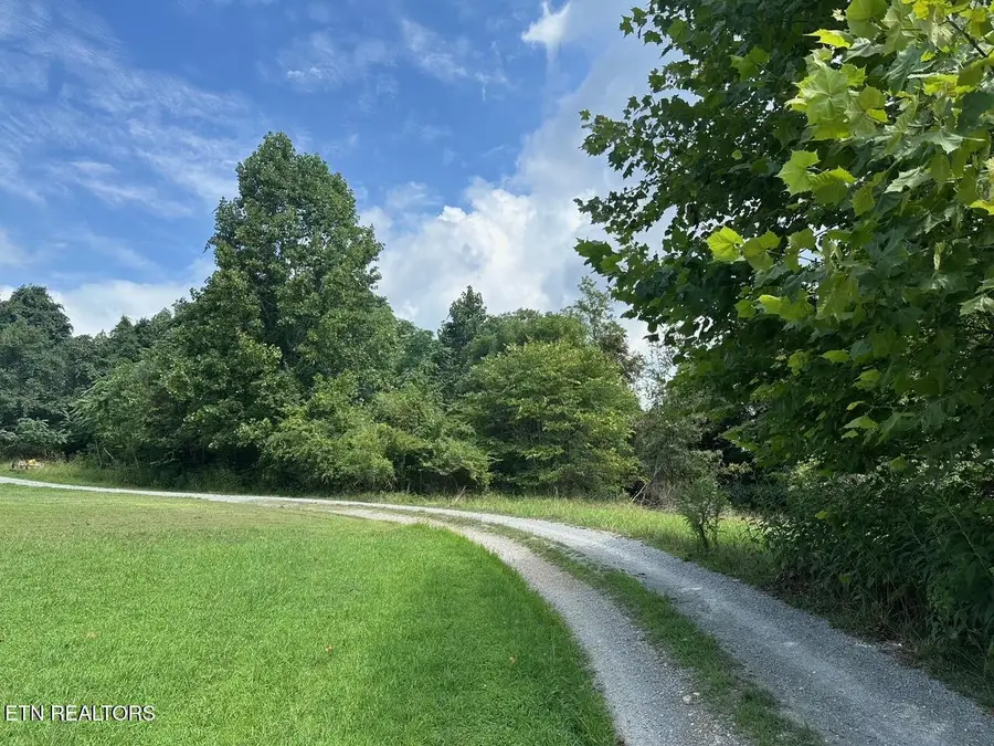 233 Watkins Lane, Jacksboro, TN 37757 - #2