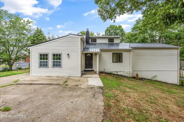 517 Sherwood Drive, Maryville, TN 37801