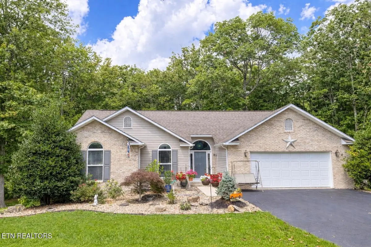 160 Brady Lane, Oneida, TN 37841 - #1