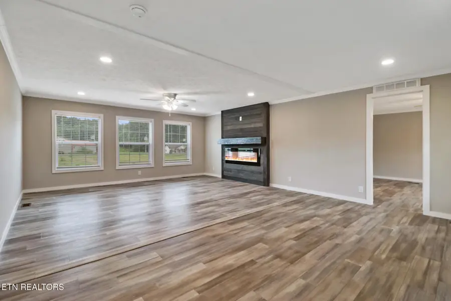 420 Southern Lane, Oneida, TN 37841 - #3