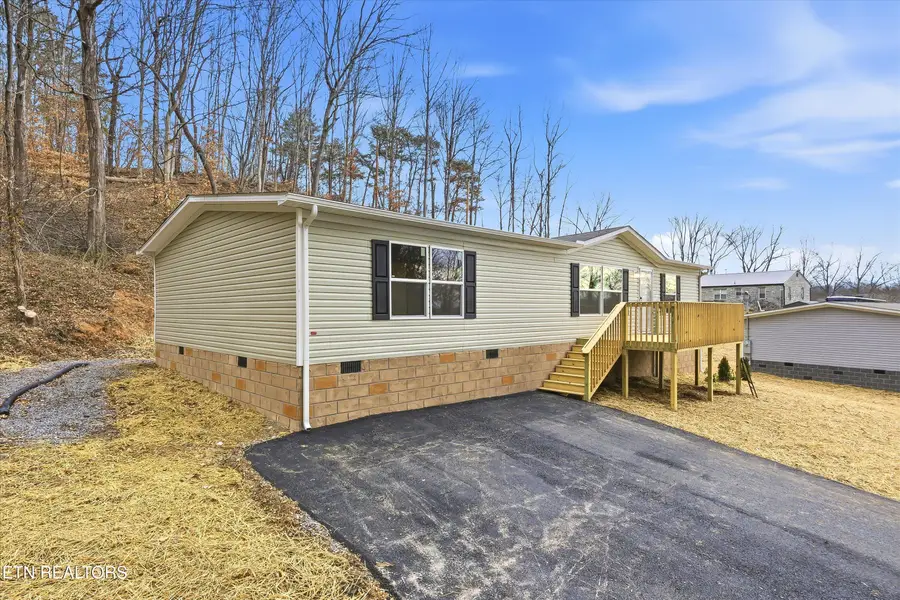 508 Short St, Lafollette, TN 37766 - #2