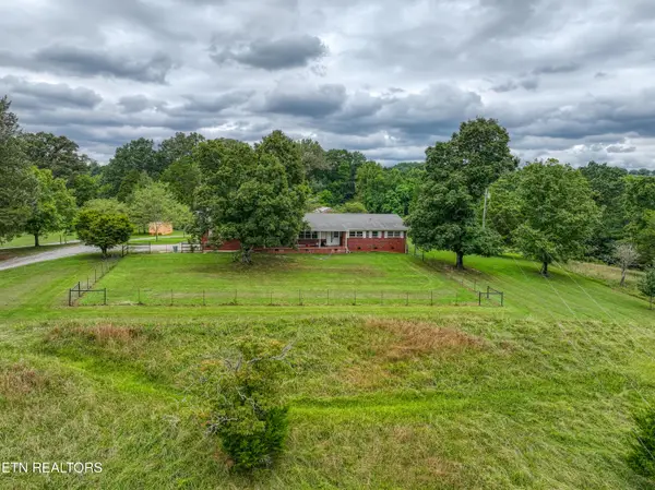 5130 Luttrell Rd, Knoxville, TN 37918