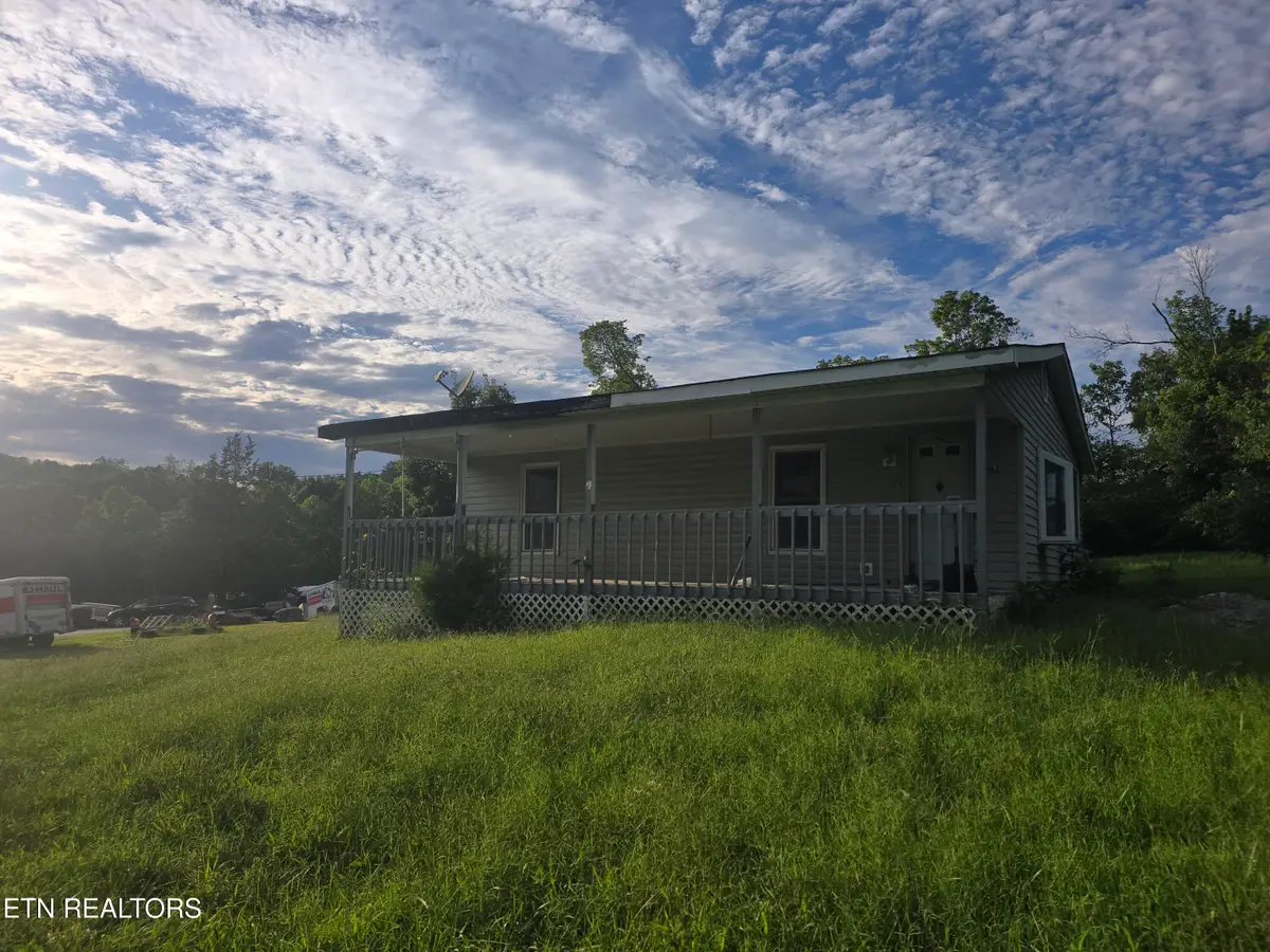 404 Cedar Fork Rd, Tazewell, TN 37879 - #1