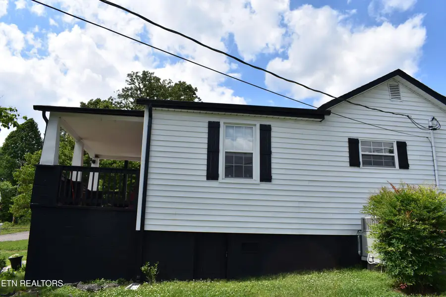 1304 Beaman Lake Rd, Knoxville, TN 37914 - #2