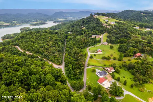 1&2 Rhondas Way, Bean Station, TN 37708