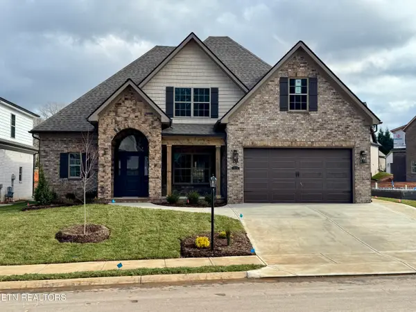 1128 Chardonnay Lane, Knoxville, TN 37932