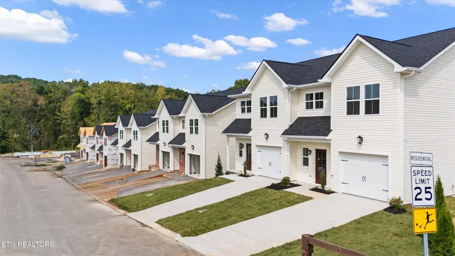 6612/6614 Johnbo Way, Knoxville, TN 37931 - #3